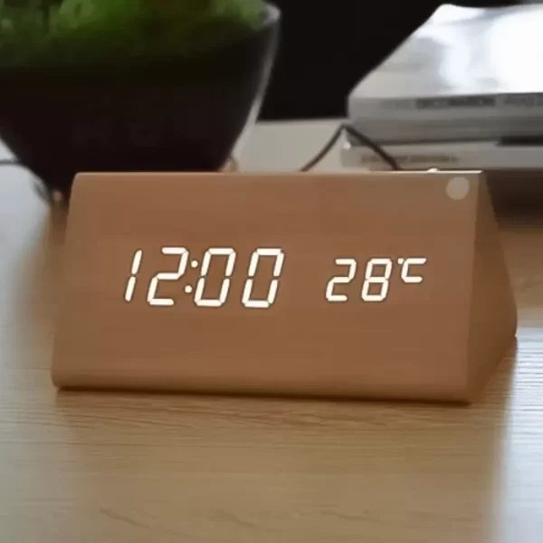 LED Цифров Дървен Будилник | Настолен Дървен Часовник с LED Светлина
