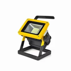 Преносим LED прожектор 10W